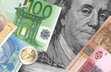 Из-за российских денег в Украине начал дешеветь доллар