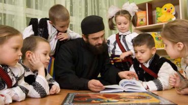 Патриарх Кирилл поддержал идею создания церковных детсадов