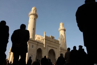 Азербайджанские мусульмане хотят отмечать 31 декабря день смерти пророка