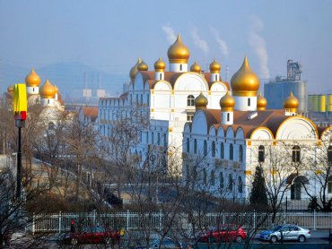 В Китае начали строить здания в виде православных храмов