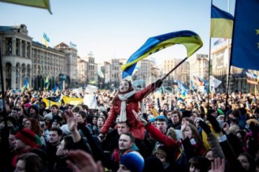 Майдан мешает и власти, и оппозиции