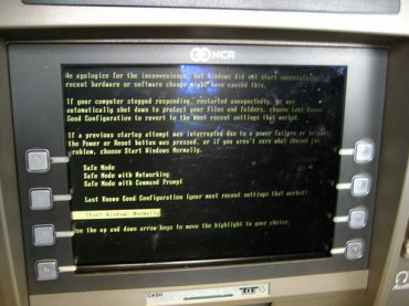 Европейские банкоматы были заражены вирусом через USB-флешку