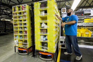 Amazon демонстрирует армию роботов