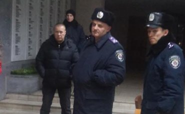 В Кривом Роге начальник полиции избил помощника народного депутата