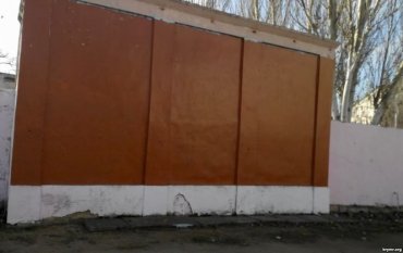 В Керчи закрасили последнее граффити с Путиным