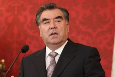 Улемы Таджикистана признали Эмомали Рахмона «Лидером нации»