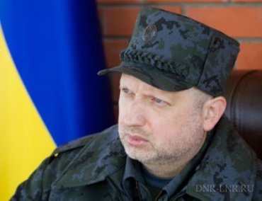 Турчинов предложил отмечать Рождество в Украине 25 декабря