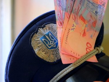 Начальника отдела полиции Киева поймали на взятке в 25 тыс. гривен