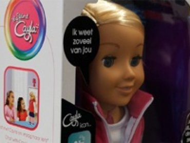 Скандал: «умные» куклы следят за детьми