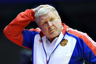 Тренер сборной России извинился за «вонючий Ростов»
