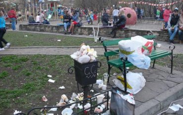 За мусор в Украине хотят рекордно штрафовать и сажать