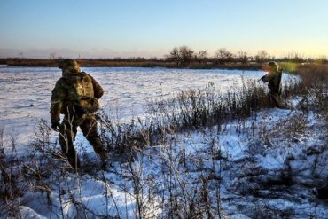 Украинские военные взяли под контроль Новолуганское