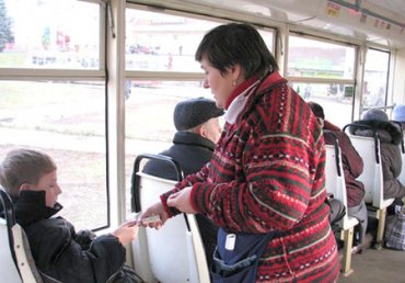 В России школьника высадили из автобуса из-за американской монеты