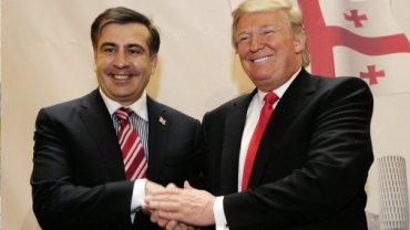 Саакашвили пообщался с Трампом по Skype