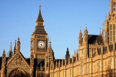 В здании британского парламента изнасиловали пьяную девушку