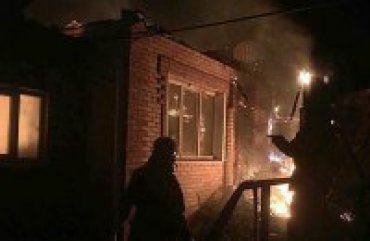 В Новолуганском из-за обстрела повреждены более 100 домов