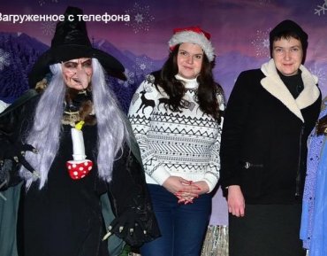 Надежда Савченко напугала детей на утреннике