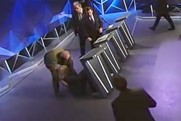 Омбудсмен Денисова упала в обморок в прямом телеэфире
