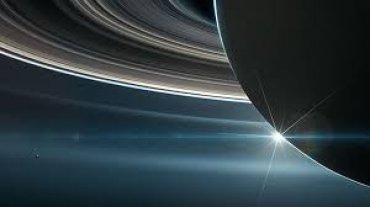 Сатурн теряет свои кольца
