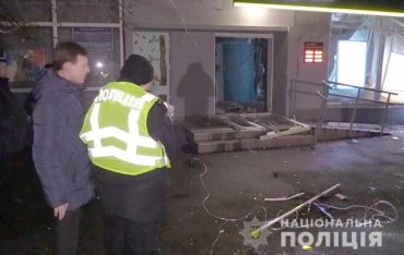 Подозреваемые, которые могли взорвать Ощадбанк в Киеве уже задержаны