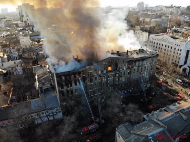 Количество пострадавших в пожаре на Троицкой увеличилось до 32, в больницах находятся 22 человека