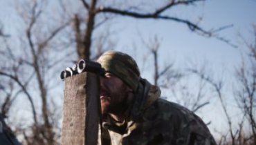 На Донбассе украинский военный пострадал от лазерного оружия