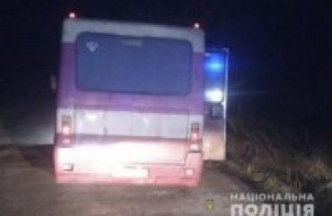 В Тернопольской области двое подростков выпали на ходу из автобуса