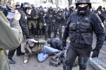 Полиция задержала 26 участников акции протеста под Верховной Радой