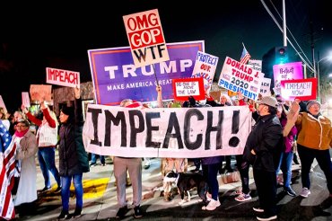 В США прошли марши против Трампа