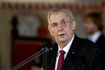 Президент Чехии может отменить визит в Москву на День Победы