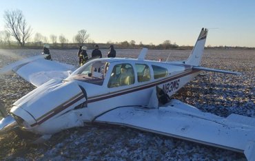 В Киевской области упал самолет – два пострадавших