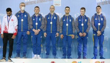 Мужская сборная Украины выиграла «золото» ЧЕ по спортивной гимнастике
