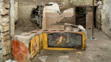 В Помпеях нашли древний киоск с остатками еды