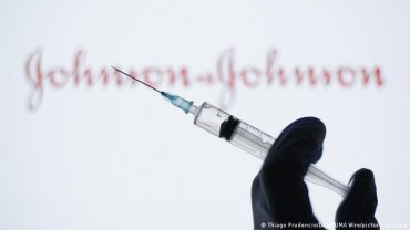 Словения запретила прививки вакциной J&J из-за смерти 20-летней девушки