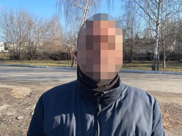 Не захотел надеть маску: в Запорожье покупатель выстрелил в лицо хозяина магазина