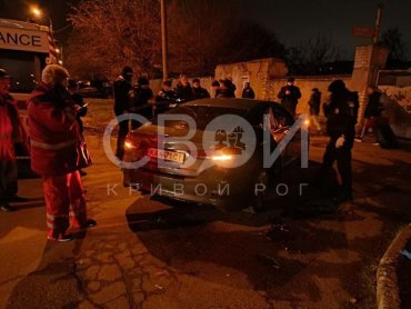 В центре Кривого Рога граждане Азербайджана устроили стрельбу с поножовщиной: есть убитые и раненые