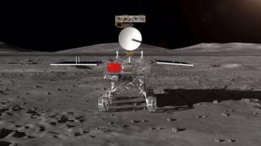 Китайский луноход сфотографировал «загадочную хижину» на обратной стороне спутника