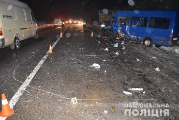ДТП с маршруткой на Тернопольщине: двое погибших, семеро пострадавших