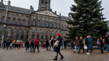 В Нидерландах вводят жесткий локдаун из-за “Омикрона”