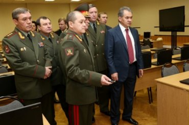 Войной на Донбассе руководят до 800 российских офицеров и генералов – разведка