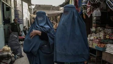 Талибы запретили женщинам путешествовать без мужчин и хиджаба