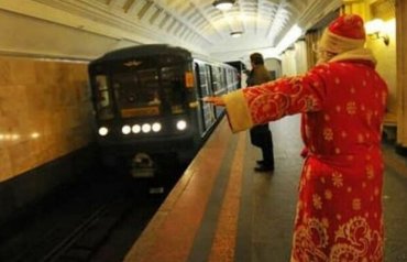Транспорт в Киеве будет работать по новогоднему графику: что изменилось