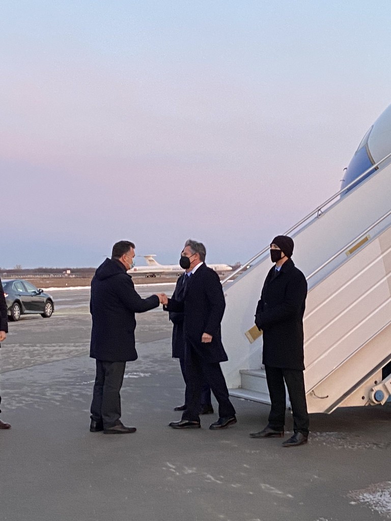 Самолет Блинкена приземлился в Борисполе