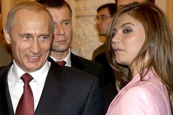 Кабаева родила от российского президента троих детей