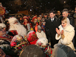 С праздником украинский народ поздравила премьер-министр Юлия Тимошенко