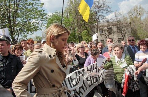 Дочь Тимошенко не пустили к матери