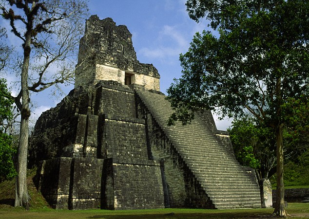 Апокалипсис переносится. Археологи нашли новый календарь майя