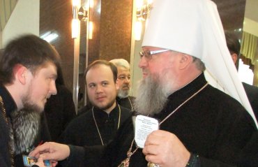 Донецкий митрополит ездит на «Кадиллаке» за 100 тысяч долларов