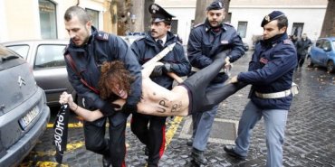 Украинские христиане в Италии извинились за провокацию FEMEN