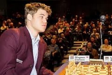 22-летний гроссмейстер из Норвегии обновил шахматный рекорд
